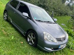 Grau Gebraucht 2006 Honda Civic Sport Limousine | 2.400 €