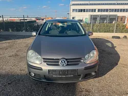 Grau Gebraucht 2004 VW Golf V Limousine | 2.250 € (Fairer Preis)