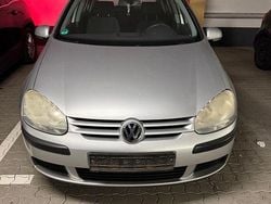 Silber Gebraucht 2004 VW Golf Comfortline Limousine | 2.600 € (Guter Preis)