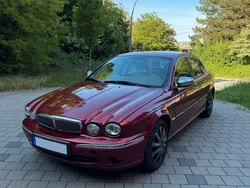 Rot Gebraucht 2006 Jaguar X-type Executive Limousine | 2.400 € (Teuer)