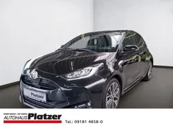 Schwarz Gebraucht 2024 Toyota Yaris Hybrid Style Limousine | 25.450 € (Guter Preis)