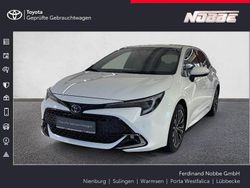Weiß Gebraucht 2024 Toyota Corolla Team Limousine | 29.490 € (Etwas zu teuer)