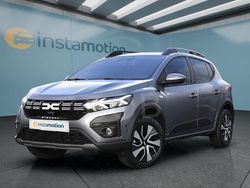Grau Gebraucht 2025 Dacia Sandero Stepway Kleinwagen | 18.399 € (Fairer Preis)