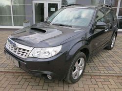 Dark gray (m) Gebraucht 2011 Subaru Forester Exclusive+ SUV | 6.490 € (Fairer Preis)