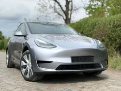 Grau Gebraucht 2023 Tesla Model Y SUV | 34.499 € (Guter Preis)