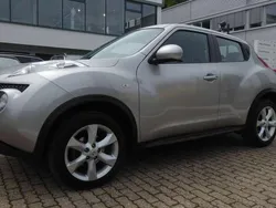Silver (m) Gebraucht 2013 Nissan Juke Acenta SUV | 9.900 € (Etwas zu teuer)