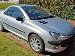 Silber Gebraucht 2003 Peugeot 206 CC Platinum Cabrio | 1.600 € (Guter Preis)