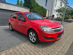 Rot Gebraucht 2009 Opel Astra Limousine | 2.000 € (Guter Preis)