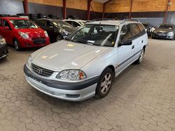 Gebraucht 2002 Toyota Avensis Sol Limousine | 2.500 € (Fairer Preis)