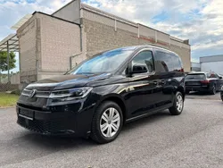 Schwarz Gebraucht 2021 VW Caddy Life Van / Kleinbus | 17.999 €