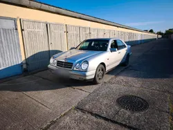 Mercedes E280