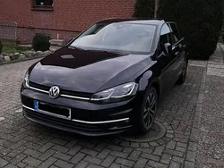 Schwarz Gebraucht 2019 VW Golf VII IQ Drive Kombi | 18.900 € (Guter Preis)