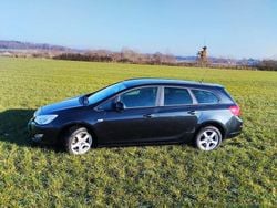 Schwarz Gebraucht 2011 Opel Astra Sport Kombi | 1.900 € (Superpreis)