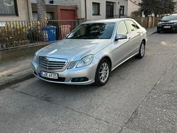 Silber Gebraucht 2010 Mercedes E220 Limousine | 7.800 € (Superpreis)