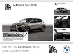 Oxidgrau ii Gebraucht 2025 BMW iX Sport Line SUV | 68.499 € (Superpreis)