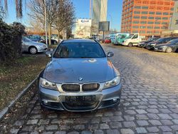 Spacegrau metallic Gebraucht 2010 BMW 320 Kombi | 5.499 € (Guter Preis)