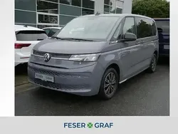 Pure grey Gebraucht 2024 VW Multivan Van / Kleinbus | 48.408 € (Superpreis)