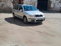 Gebraucht 2003 Skoda Fabia Kombi | 700 € (Guter Preis)