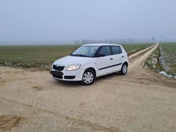 Weiß Gebraucht 2008 Skoda Fabia Kleinwagen | 900 € (Superpreis)