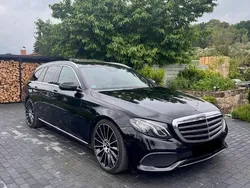 Schwarz Gebraucht 2017 Mercedes 220 Kombi | 22.999 € (Fairer Preis)
