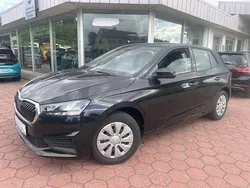 Schwarz Gebraucht 2022 Skoda Fabia Ambition Limousine | 17.990 € (Guter Preis)