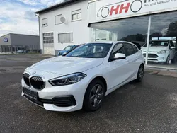 Weiß Gebraucht 2020 BMW 118 Advantage Kleinwagen | 19.490 € (Etwas zu teuer)