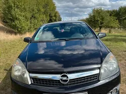 Schwarz Gebraucht 2007 Opel Astra GTC Sport Limousine | 2.200 € (Guter Preis)