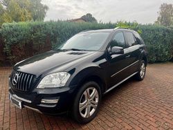 Schwarz Gebraucht 2011 Mercedes ML350 SUV | 14.500 € (Superpreis)