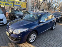 Blau Gebraucht 2013 Renault Mégane Authentique Limousine | 5.850 € (Fairer Preis)
