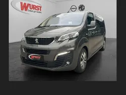 Grau Gebraucht 2019 Peugeot Traveller Business-Line Van / Kleinbus | 31.900 € (Fairer Preis)