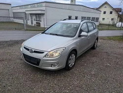 Silber Gebraucht 2009 Hyundai i30 Classic Kombi | 1.250 € (Superpreis)
