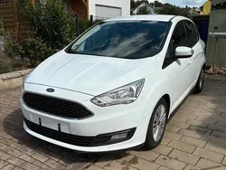 Weiß Gebraucht 2017 Ford C-MAX Van / Kleinbus | 9.600 € (Fairer Preis)
