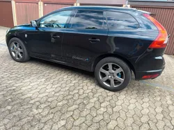 Schwarz Gebraucht 2015 Volvo XC60 Summum SUV | 16.300 € (Fairer Preis)