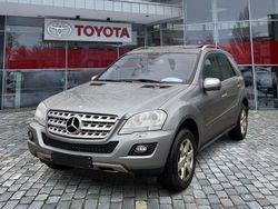 Palladiumsilber metalliclack Gebraucht 2010 Mercedes ML300 SUV | 10.990 € (Fairer Preis)