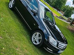 Schwarz Gebraucht 2011 Mercedes C350 Limousine | 10.500 € (Teuer)
