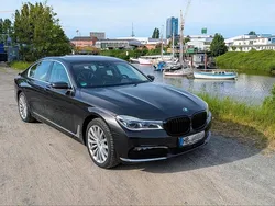Braun Gebraucht 2016 BMW 740 Comfort Edition Limousine | 28.490 € (Fairer Preis)