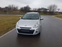 Platingrau Gebraucht 2012 Renault Clio GrandTour Expression Kombi | 2.499 € (Guter Preis)