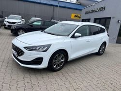 Weiß Gebraucht 2023 Ford Focus Titanium X Kombi | 17.990 € (Guter Preis)