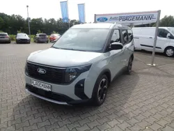 Grau Gebraucht 2024 Ford Tourneo Courier Active Van / Kleinbus | 28.990 € (Fairer Preis)
