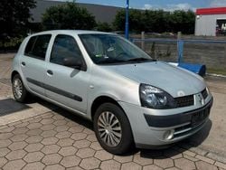 Grau Gebraucht 2003 Renault Clio II Limousine | 990 € (Guter Preis)
