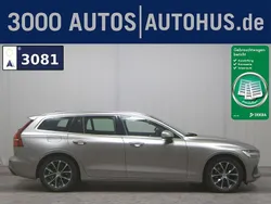 Grau Gebraucht 2019 Volvo V60 Momentum Kombi | 12.690 € (Fairer Preis)