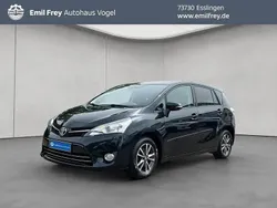 Titaniumblau mica metallic Gebraucht 2013 Toyota Verso Multidrive S Van / Kleinbus | 12.460 € (Fairer Preis)
