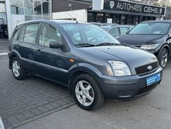 Grau Gebraucht 2004 Ford Fusion Viva Limousine | 1.890 € (Fairer Preis)