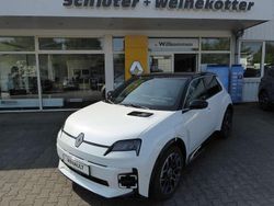 Perlmuttweiß dach in black Neu 2025 Renault R5 Komfort Kleinwagen | 36.950 € (Teuer)
