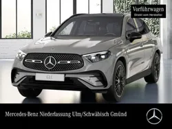 Grau Gebraucht 2025 Mercedes GLC300e AMG SUV | 71.990 € (Fairer Preis)