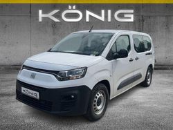 Weiss Gebraucht 2022 Fiat e-Doblò Van / Kleinbus | 23.999 € (Etwas zu teuer)