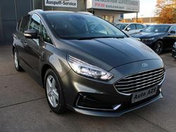 Grau Gebraucht 2021 Ford S-MAX Titanium Van / Kleinbus | 19.950 € (Superpreis)