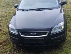 Schwarz Gebraucht 2005 Ford Focus Limousine | 800 € (Superpreis)