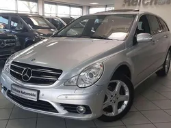 Iridiumsilber (metallic) Gebraucht 2010 Mercedes R350 AMG Van / Kleinbus | 12.500 € (Etwas zu teuer)