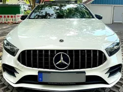 Weiß Gebraucht 2020 Mercedes A250 AMG line Limousine | 28.000 € (Teuer)